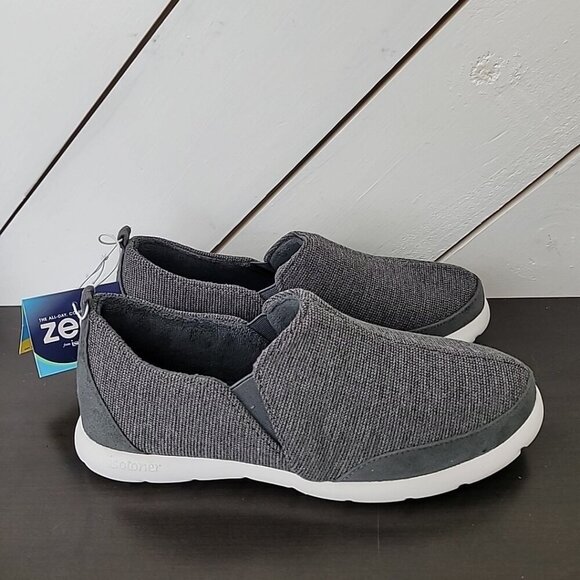 NEW Isotoner Mens's 9 US Slippers, Mineral, mens loafers Sliper - Picture 1 of 10